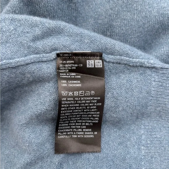 100% cashmere Uniqlo crewneck sweater - Picture 4 of 6